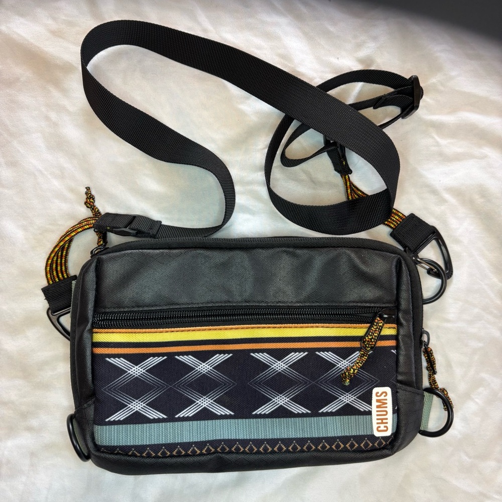 Chums Black and Multicolor Crossbody Belt Bag EUC